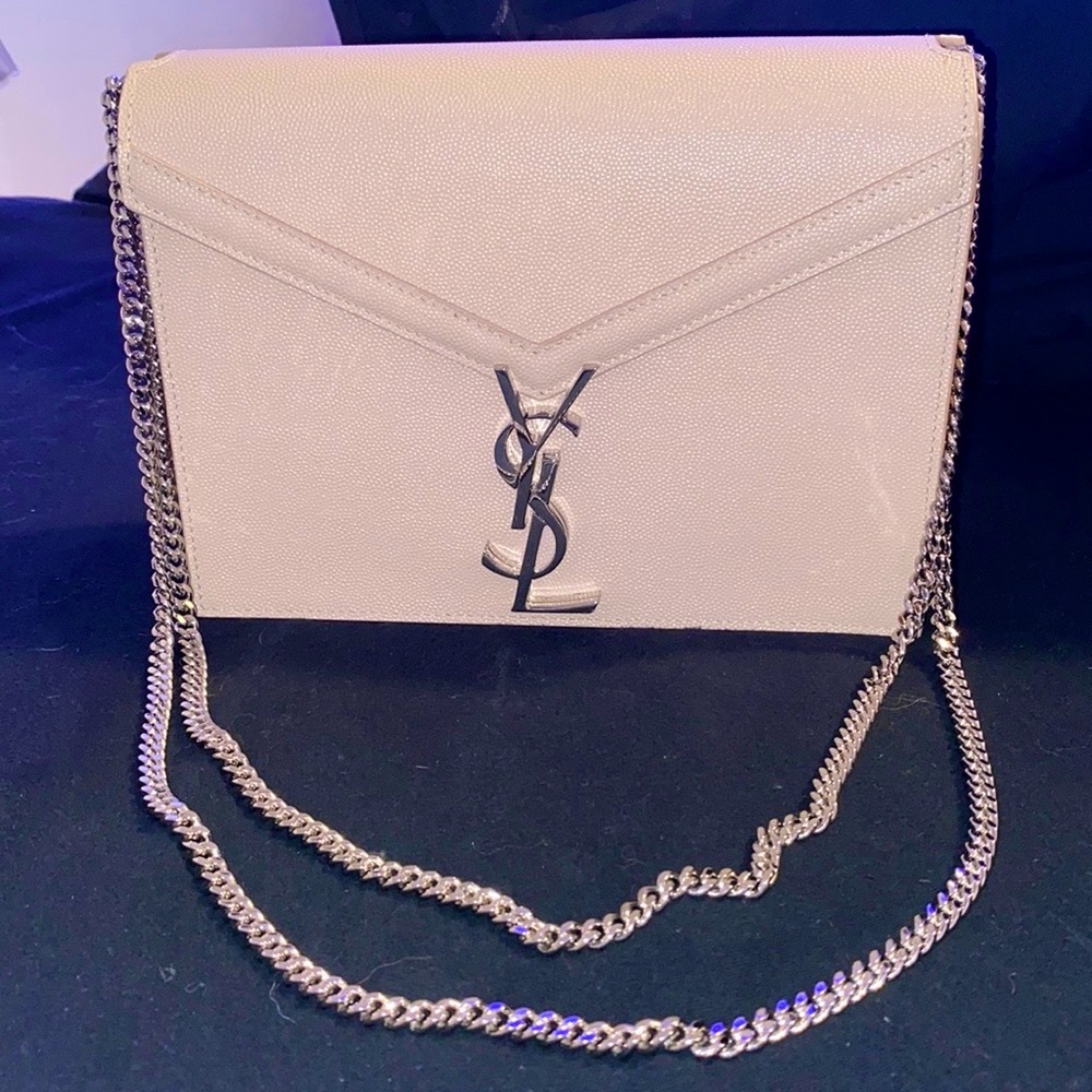 AUTHENTIC YSL CASSANDRA SHOULDER BAG/ BRAND NEW / LIGHT PINK/ SILVER HAR…